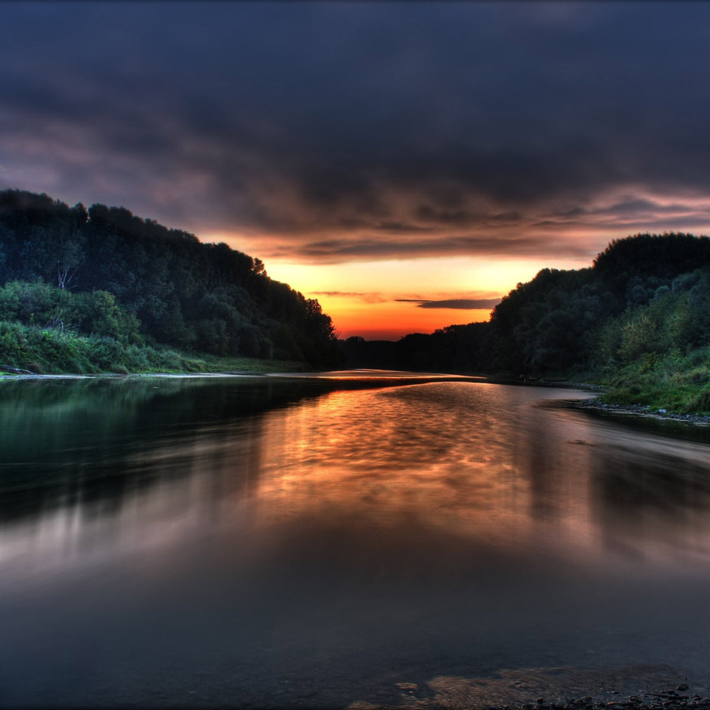 Закат над руслом реки обои для iPad